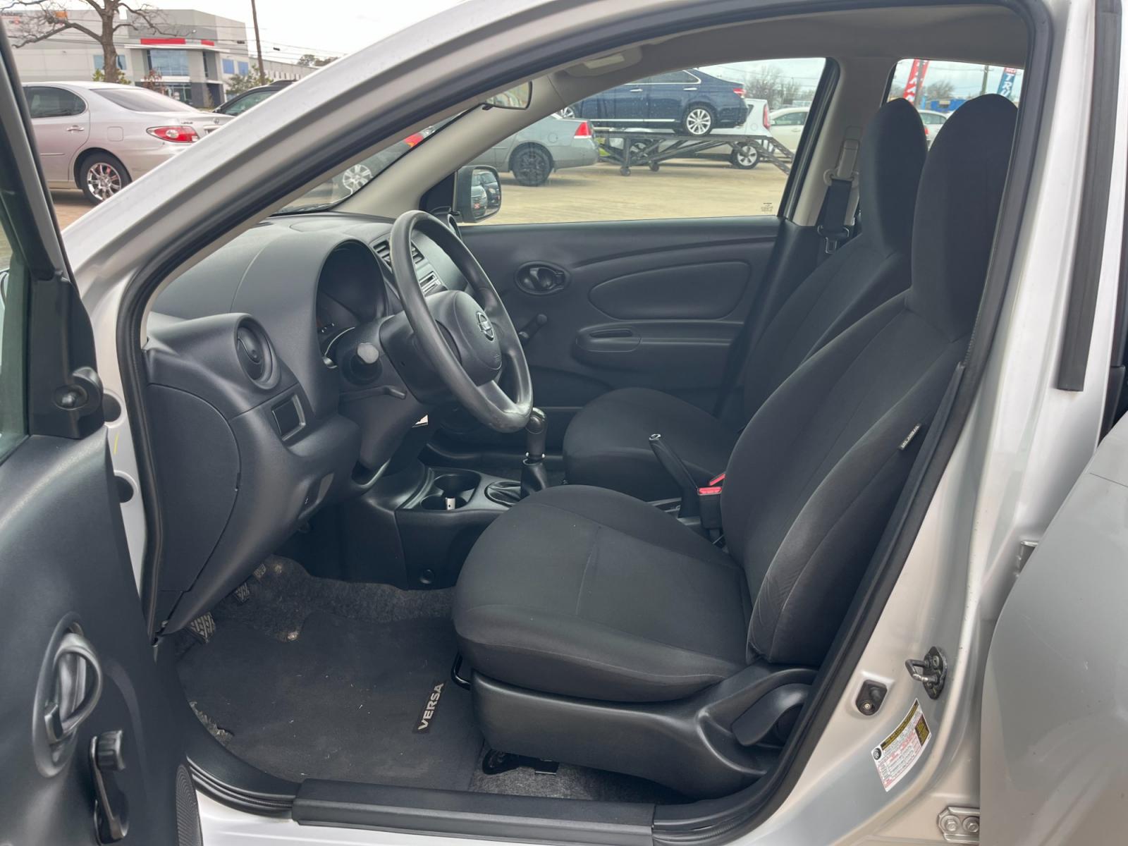 2014 SILVER /black Nissan Versa 1.6 S 5M (3N1CN7AP3EL) with an 1.6L L4 DOHC 16V engine, 5-Speed Manual transmission, located at 14700 Tomball Parkway 249, Houston, TX, 77086, (281) 444-2200, 29.928619, -95.504074 - Photo #8